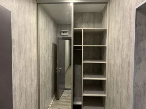 Встроенный шкаф купе Ю-399